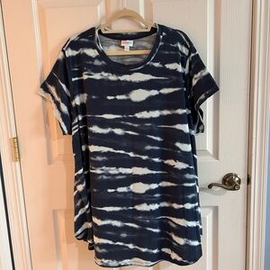 LuLaRoe “Erika” Navy and White Tie-Dye Short Sleeve Top